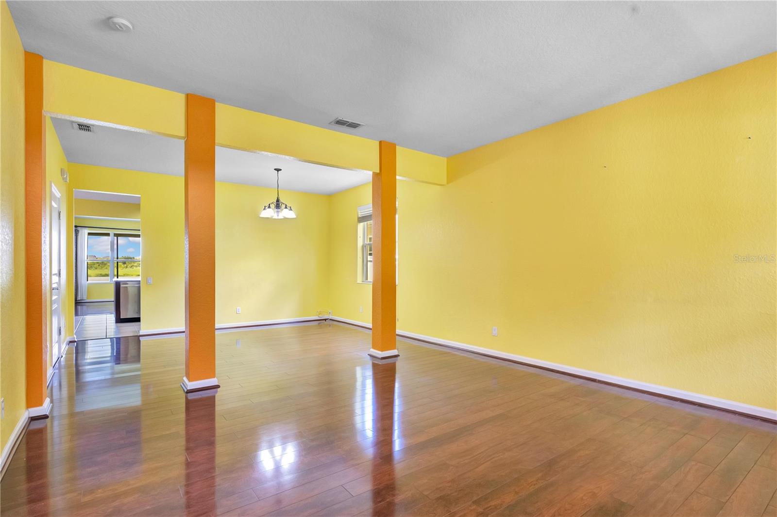 LAKE SAWYER SOUTH PH 01 - Residential Lease
