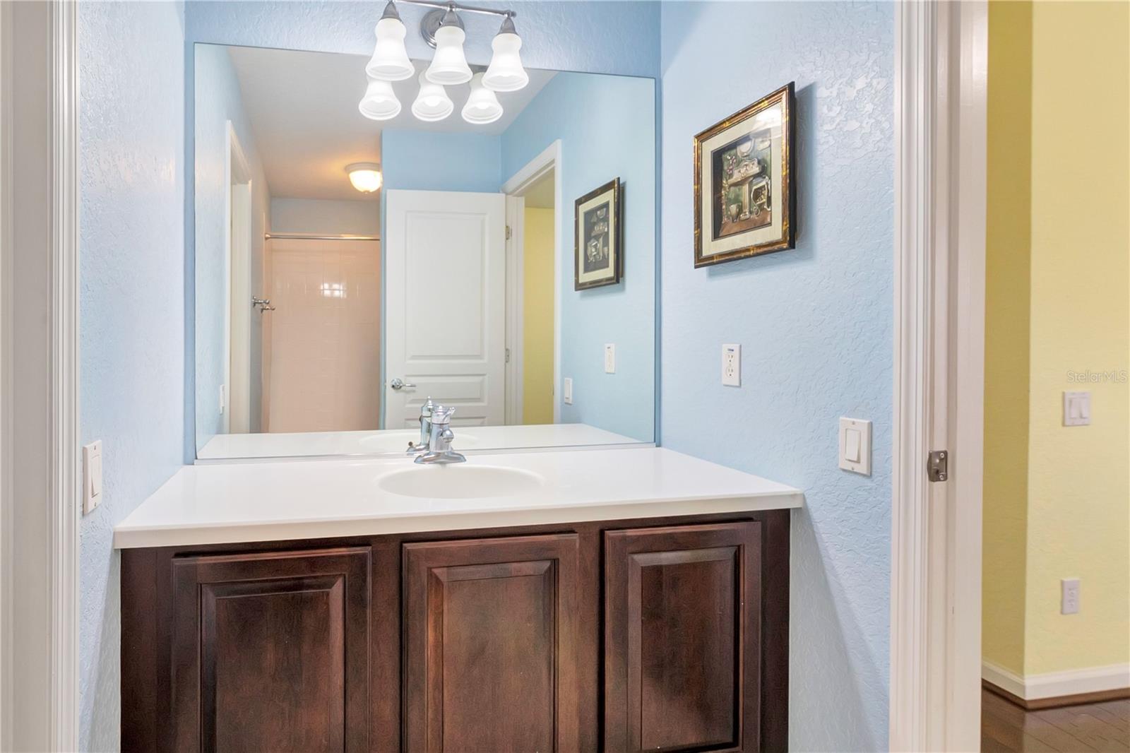 LAKE SAWYER SOUTH PH 01 - Residential Lease