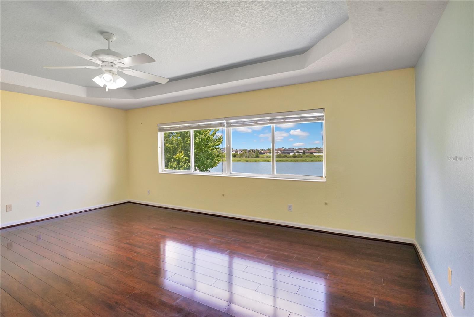 LAKE SAWYER SOUTH PH 01 - Residential Lease