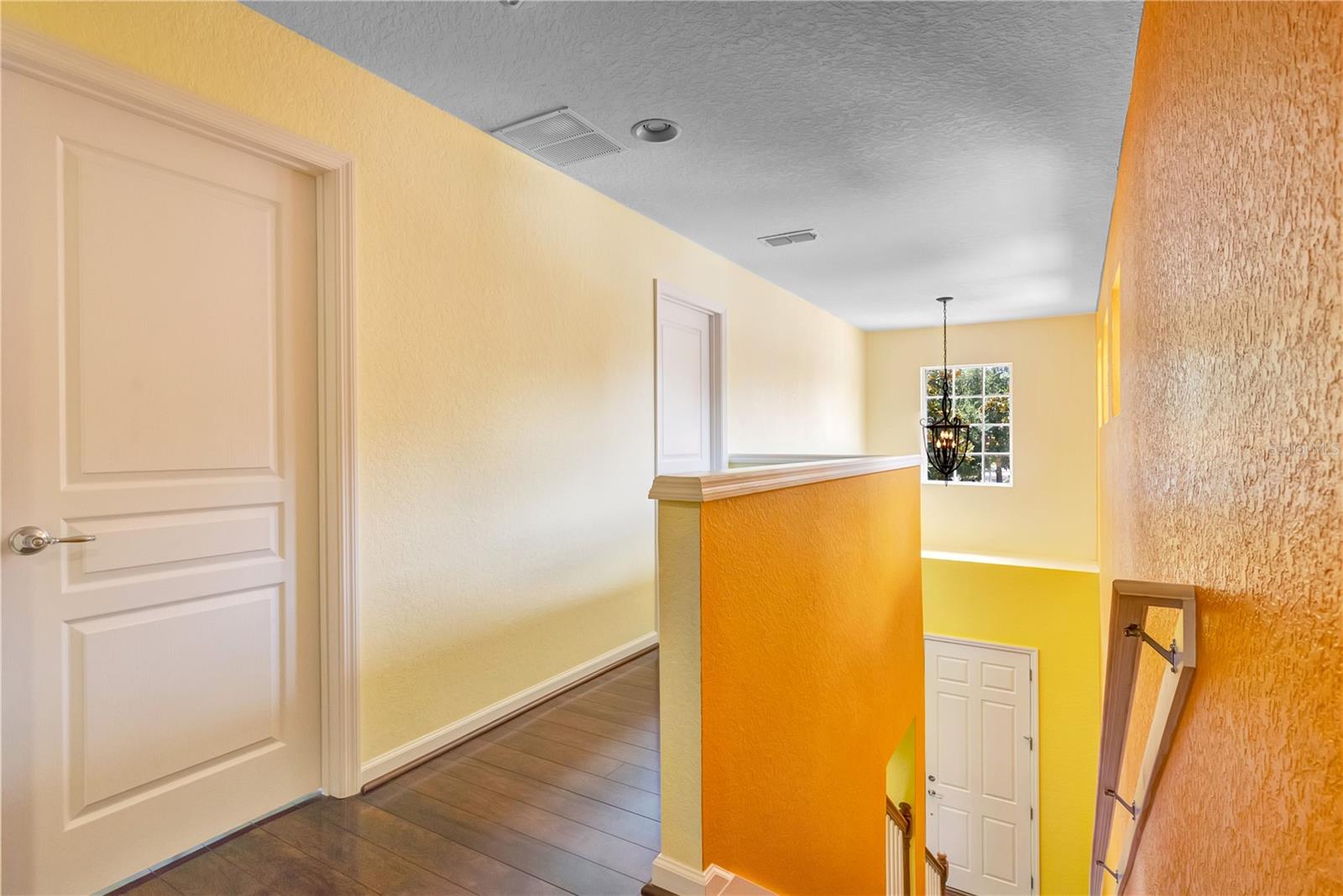 LAKE SAWYER SOUTH PH 01 - Residential Lease