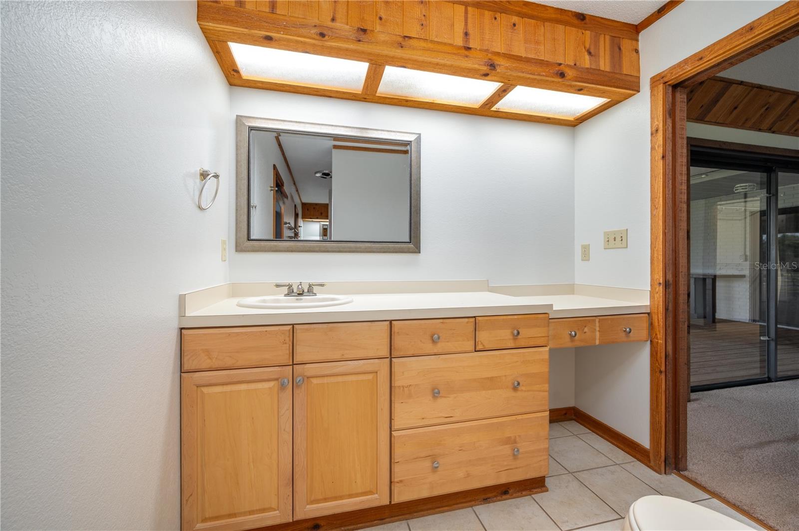 CROOKED LAKE - Residential