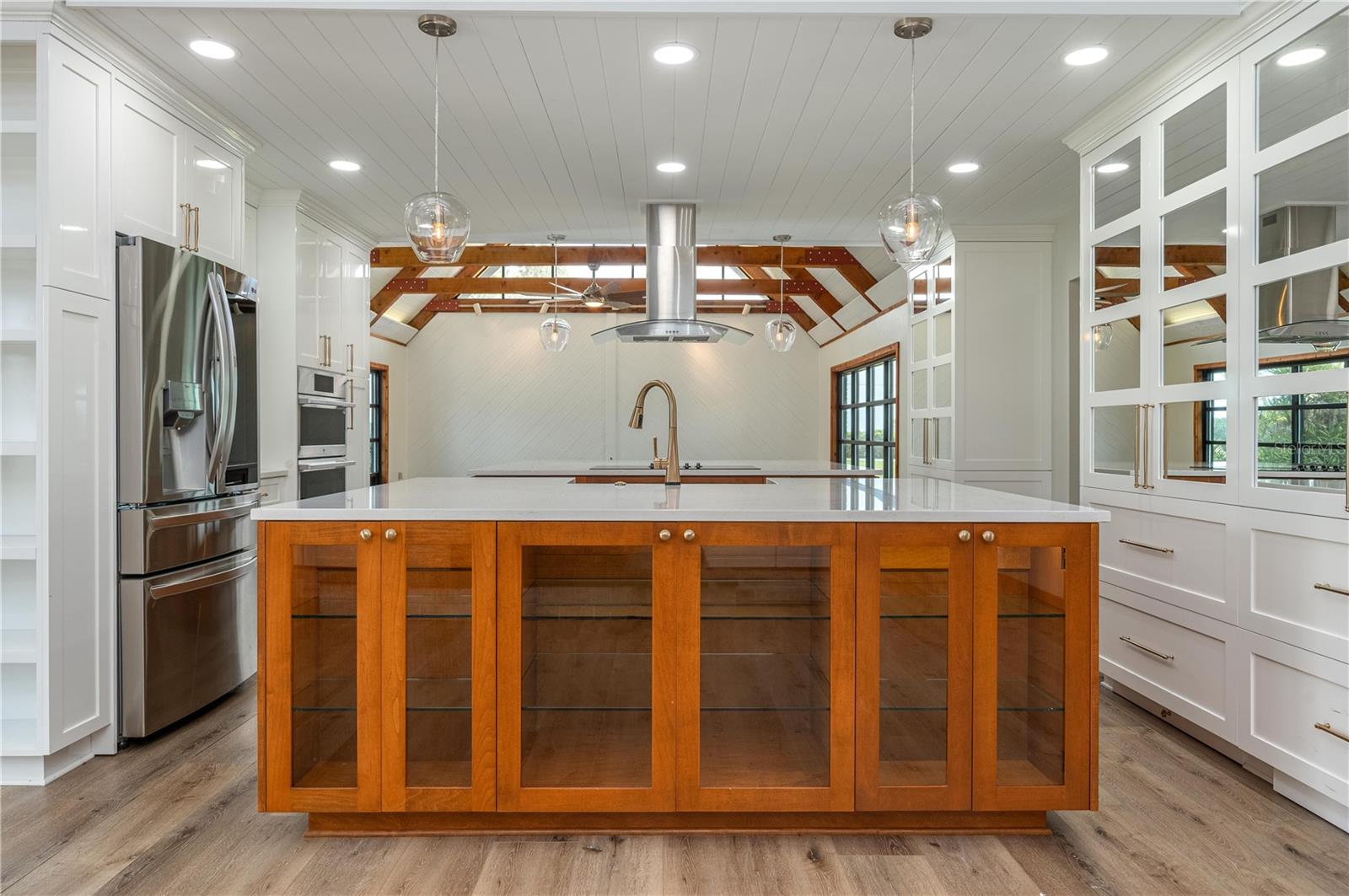 CROOKED LAKE - Residential