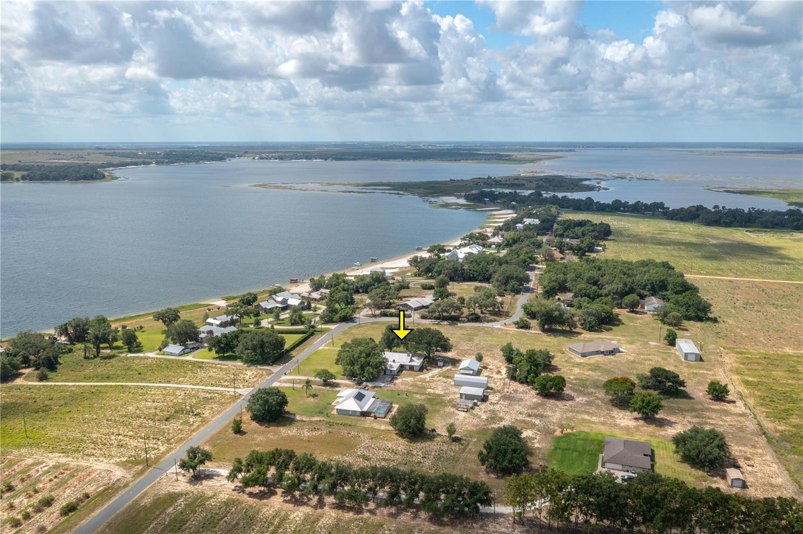 CROOKED LAKE - Residential
