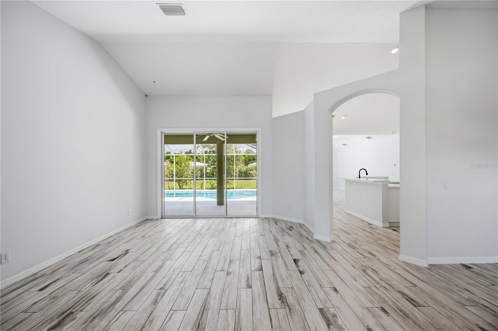 SORRENTO BAYSIDE - Residential