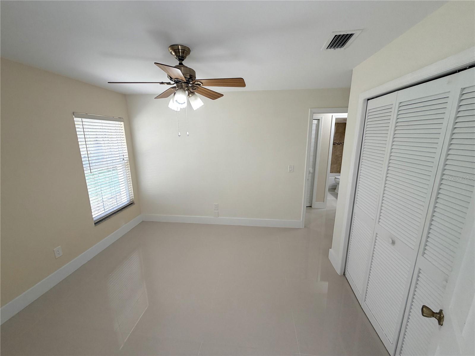 COLLEGE HEIGHTS PH 02 - Residential Lease