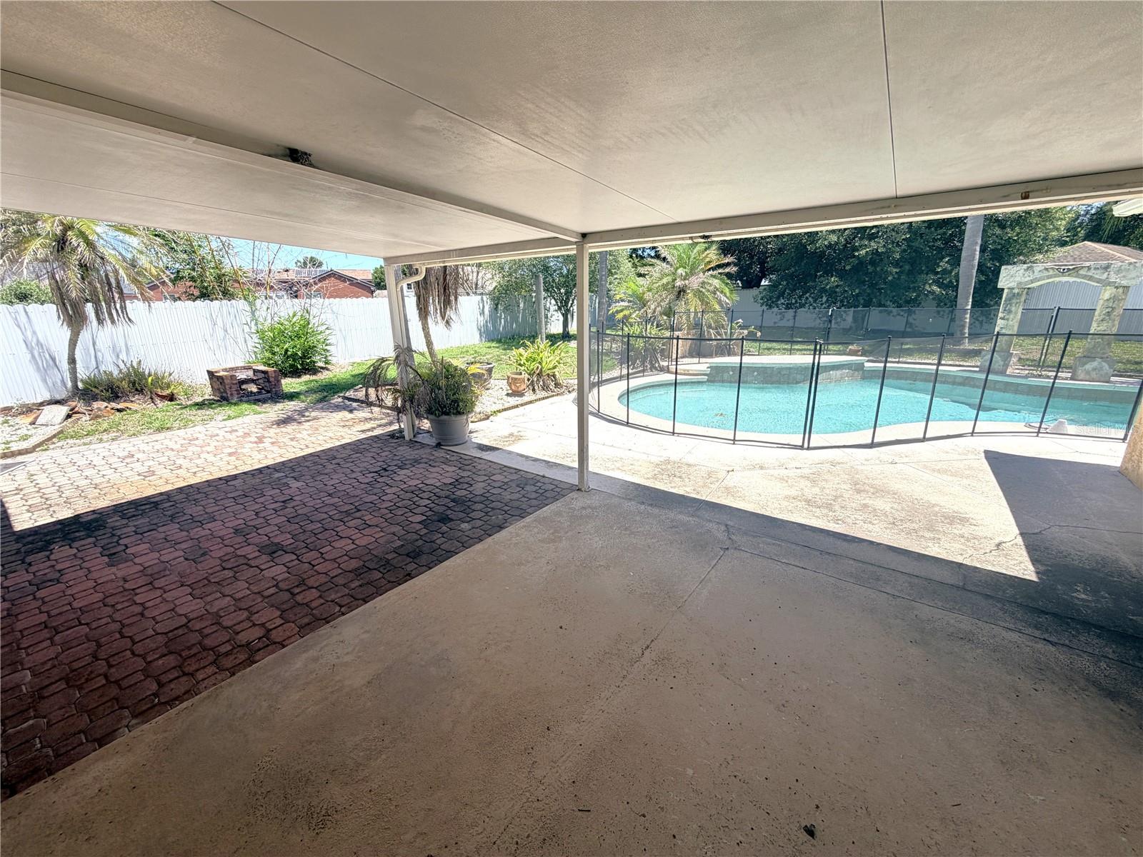 COLLEGE HEIGHTS PH 02 - Residential Lease