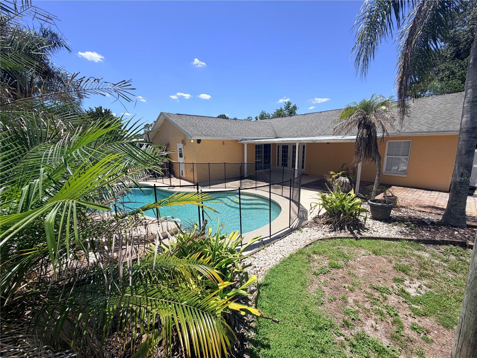 COLLEGE HEIGHTS PH 02 - Residential Lease