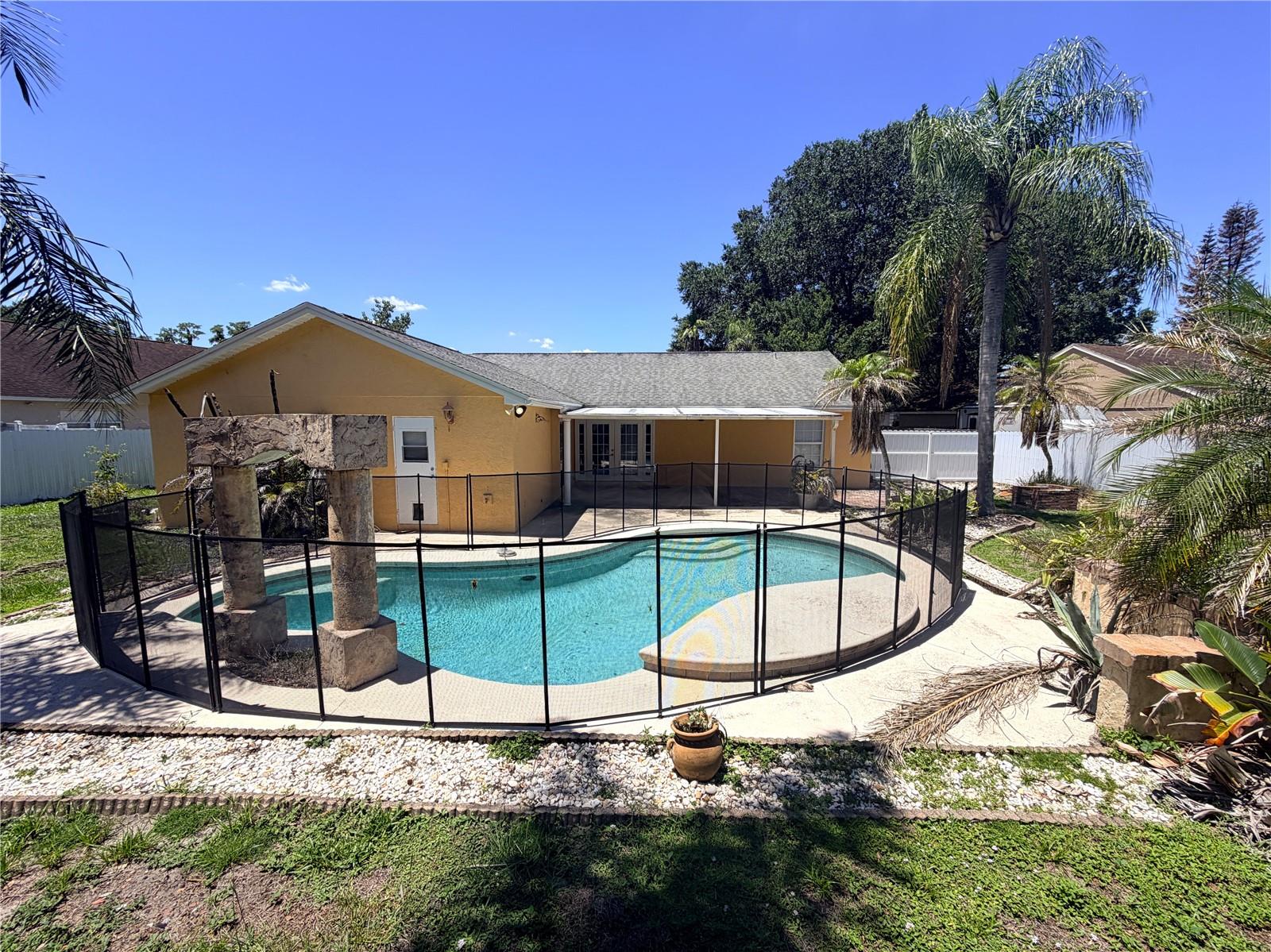 COLLEGE HEIGHTS PH 02 - Residential Lease