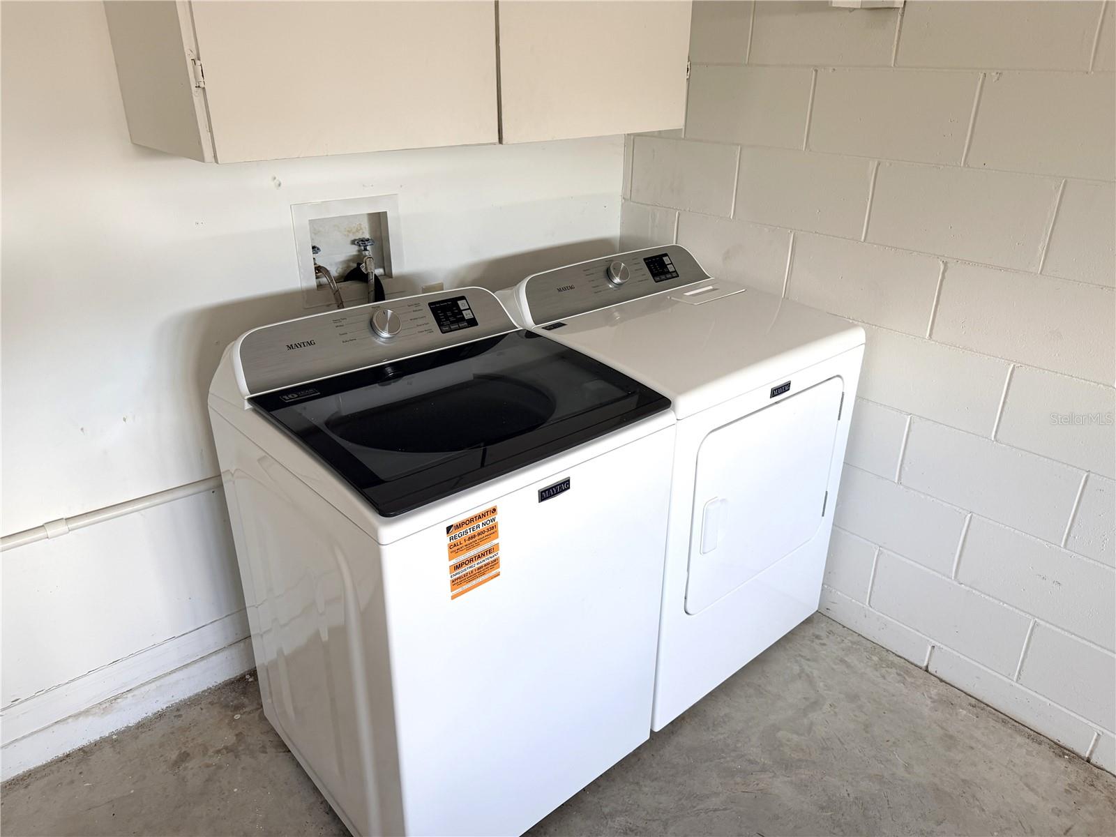 COLLEGE HEIGHTS PH 02 - Residential Lease