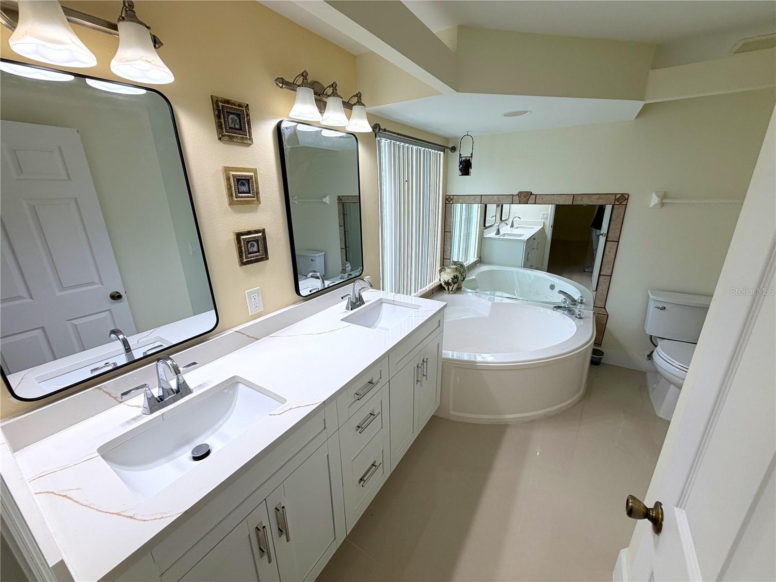 COLLEGE HEIGHTS PH 02 - Residential Lease