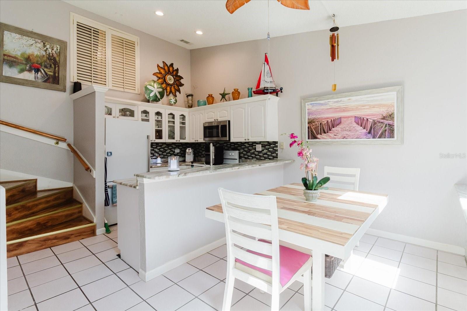 LAKE FOREST CONDO - Residential
