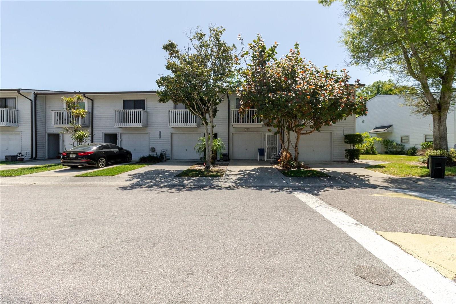 LAKE FOREST CONDO - Residential