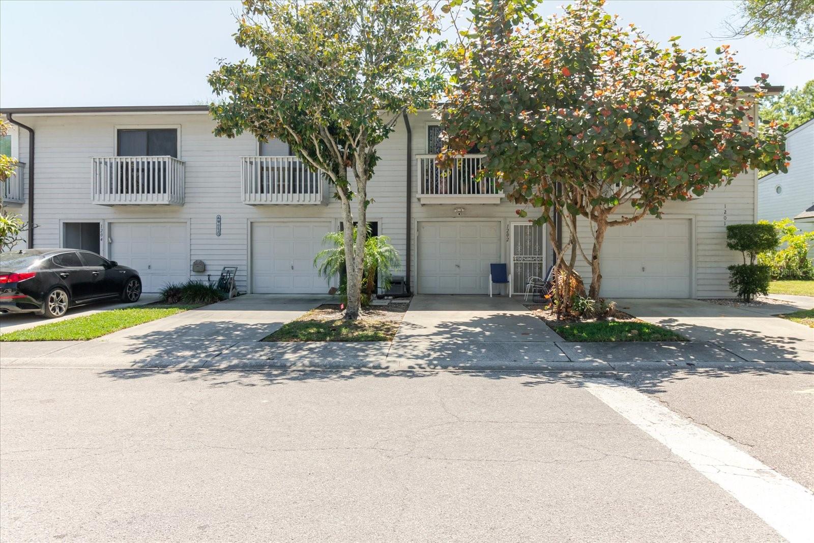 LAKE FOREST CONDO - Residential