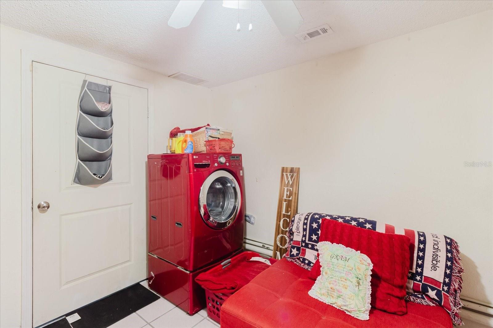 LAKE FOREST CONDO - Residential