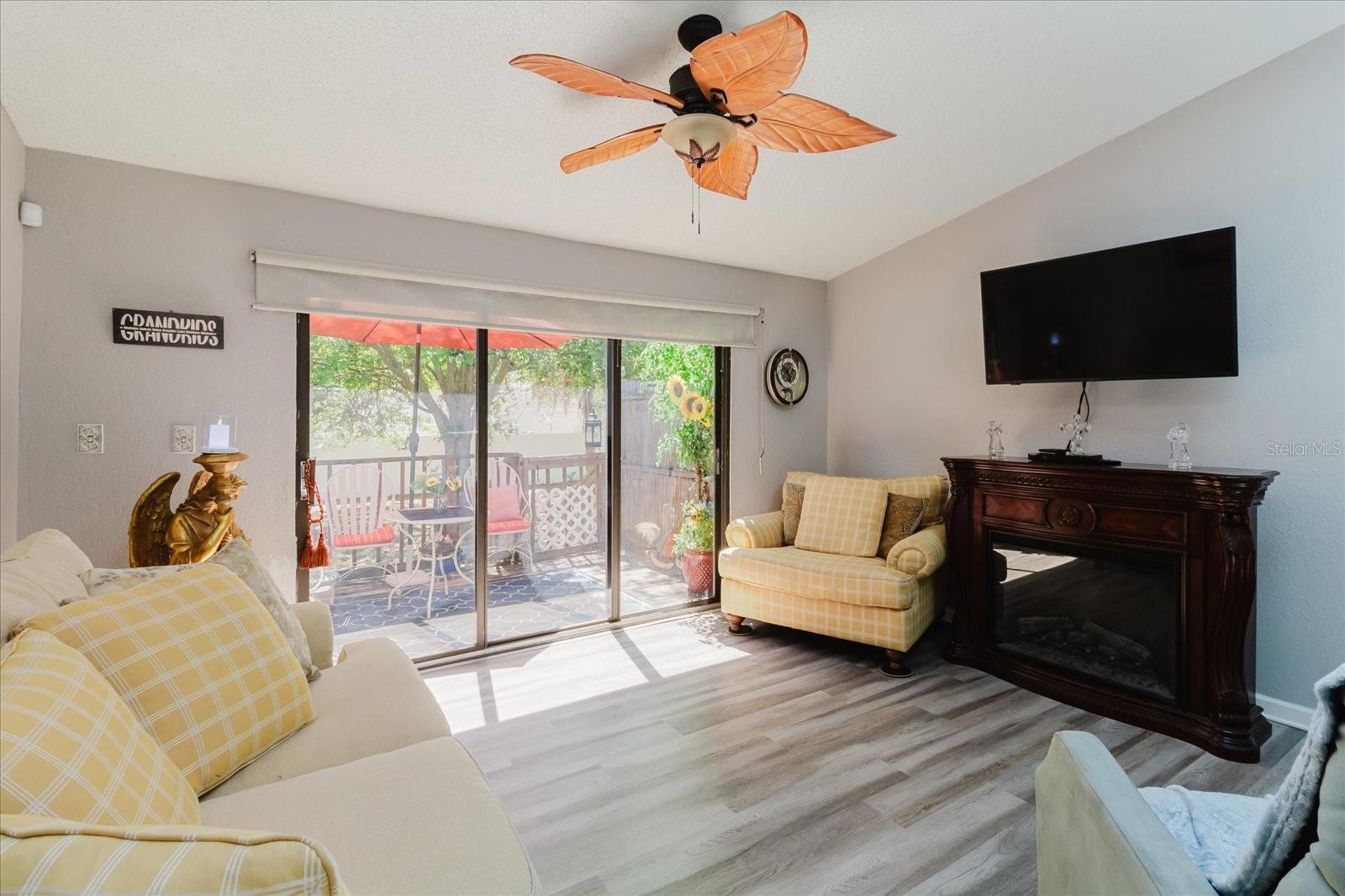 LAKE FOREST CONDO - Residential