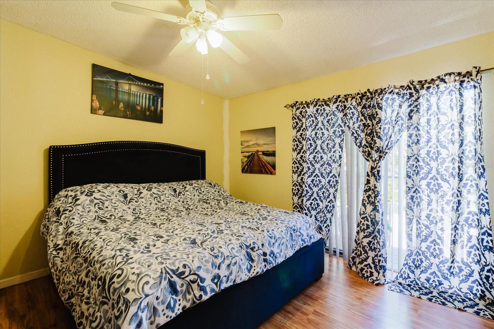 LAKE FOREST CONDO - Residential