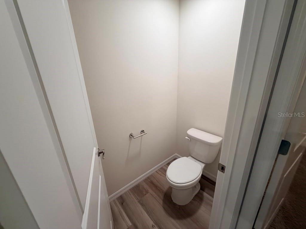 RIDGE/HEATH-BROOK PH 2 - Residential Lease