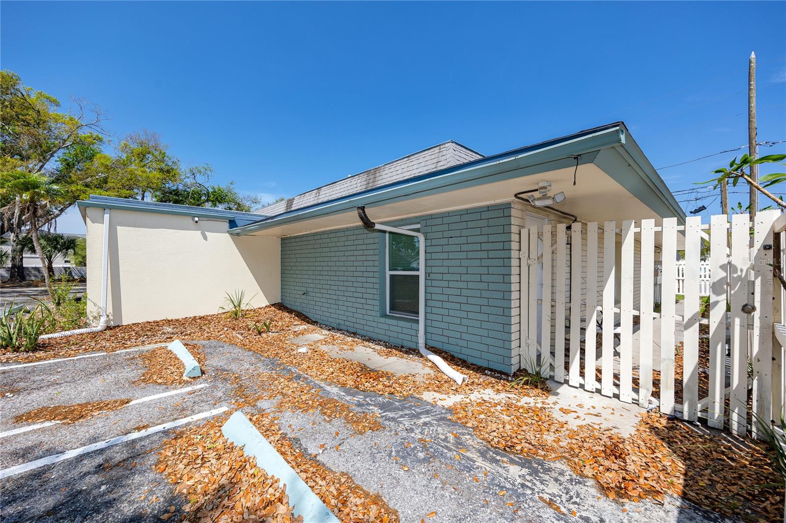WEST CENTRAL AVE SUB - Commercial Sale