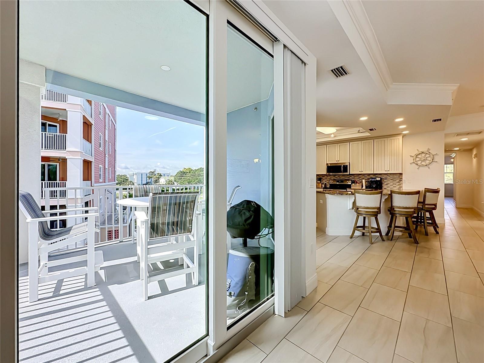 RIVERWALK/CORONADO ISLAND-BLDG - Residential