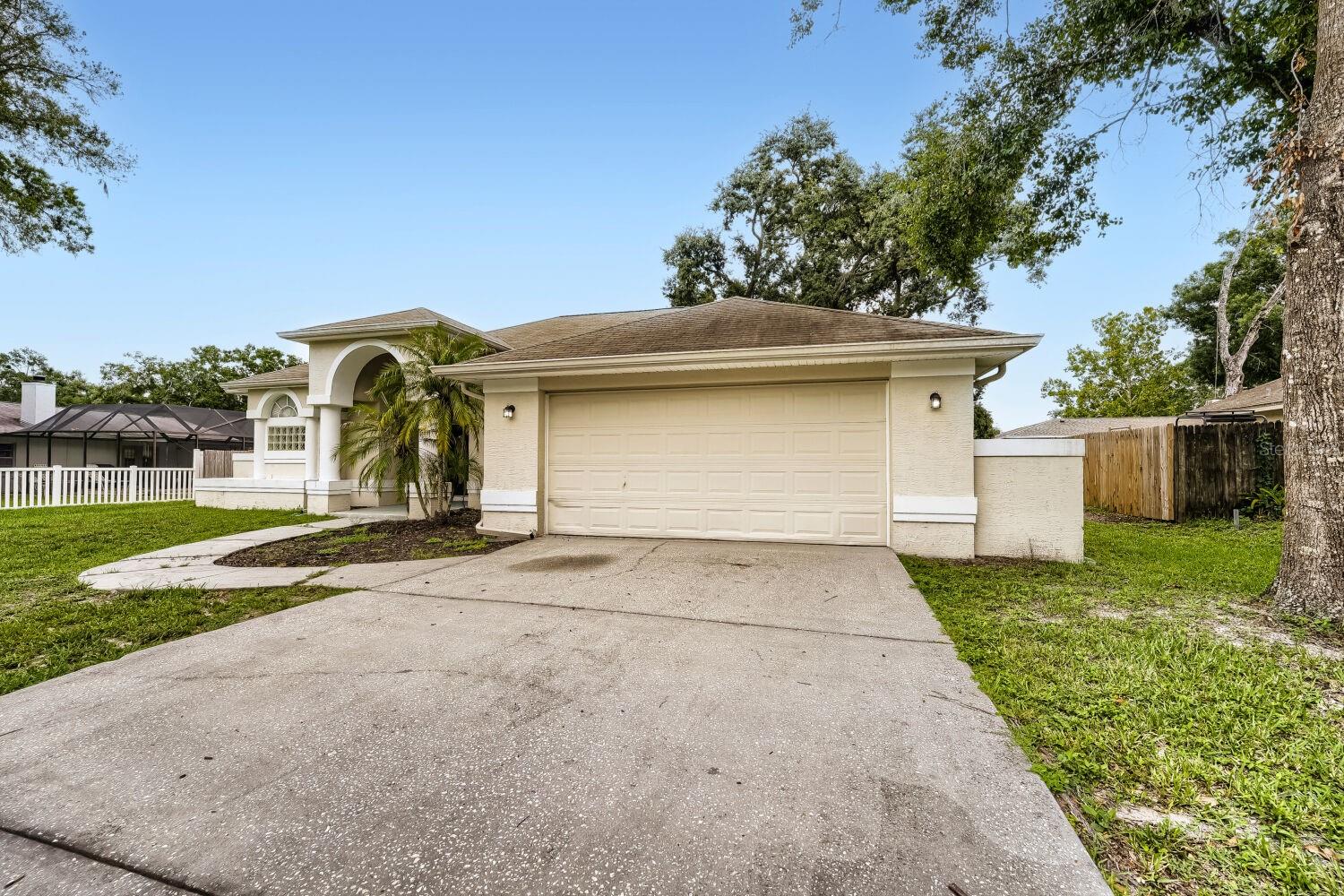 LAKE PADGETT ESTATES - Residential