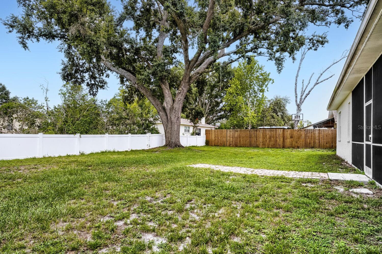 LAKE PADGETT ESTATES - Residential