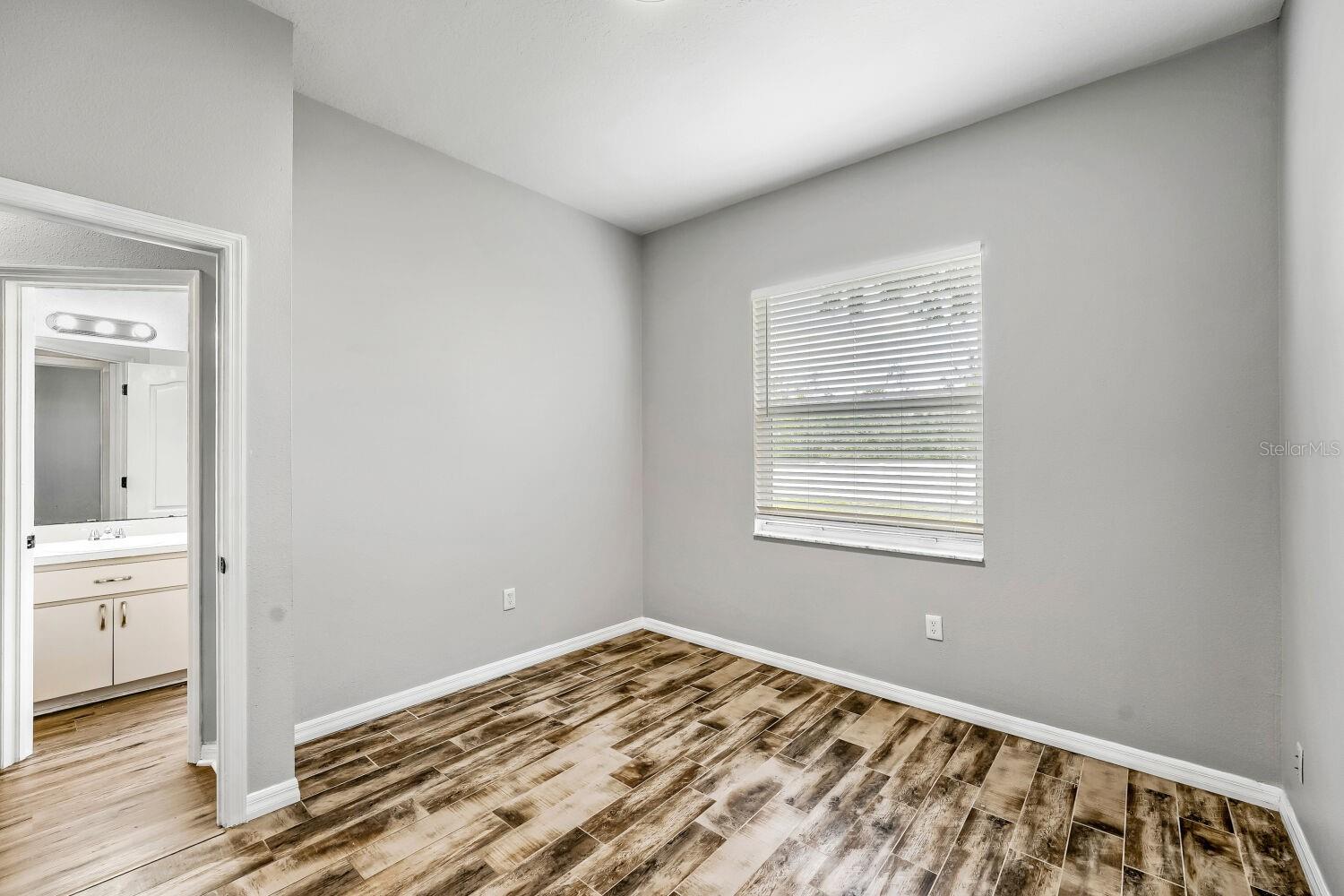 LAKE PADGETT ESTATES - Residential