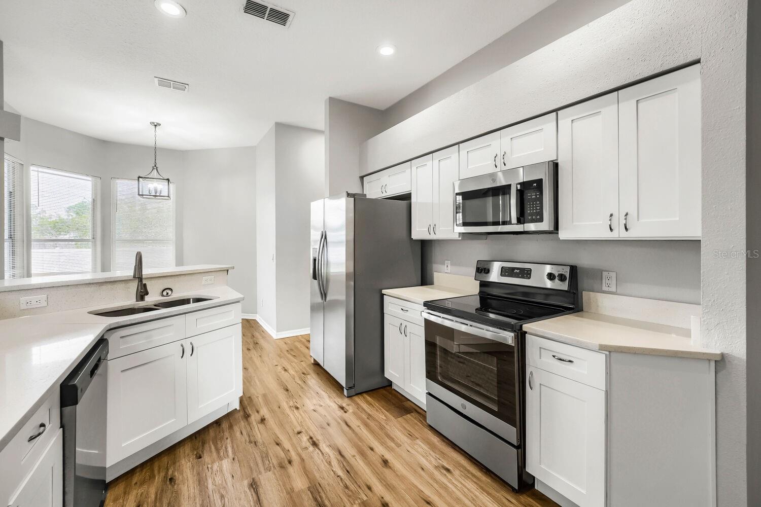LAKE PADGETT ESTATES - Residential