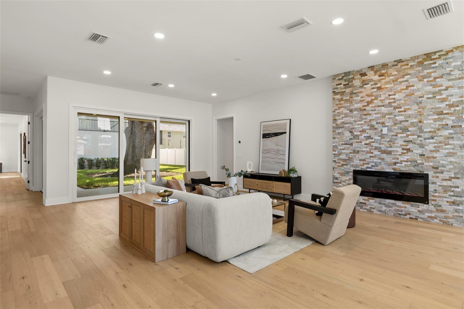 ROCKLEDGE FIRST ADD - Residential Income