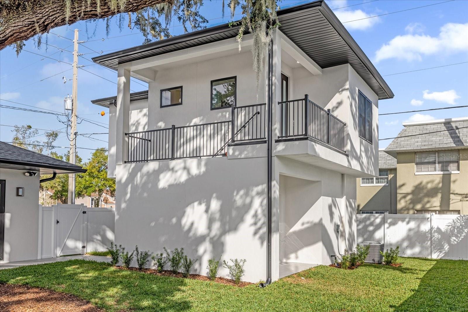 ROCKLEDGE FIRST ADD - Residential Income