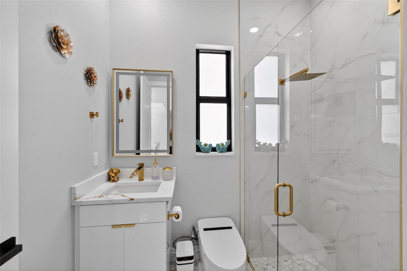 SUNN LAKES ESTATES - Residential