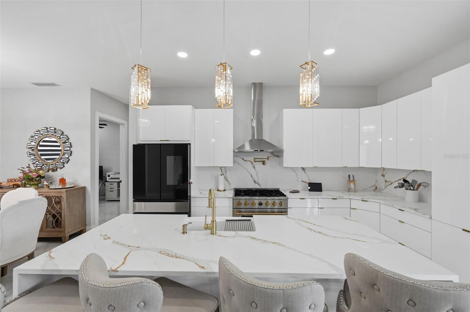 SUNN LAKES ESTATES - Residential