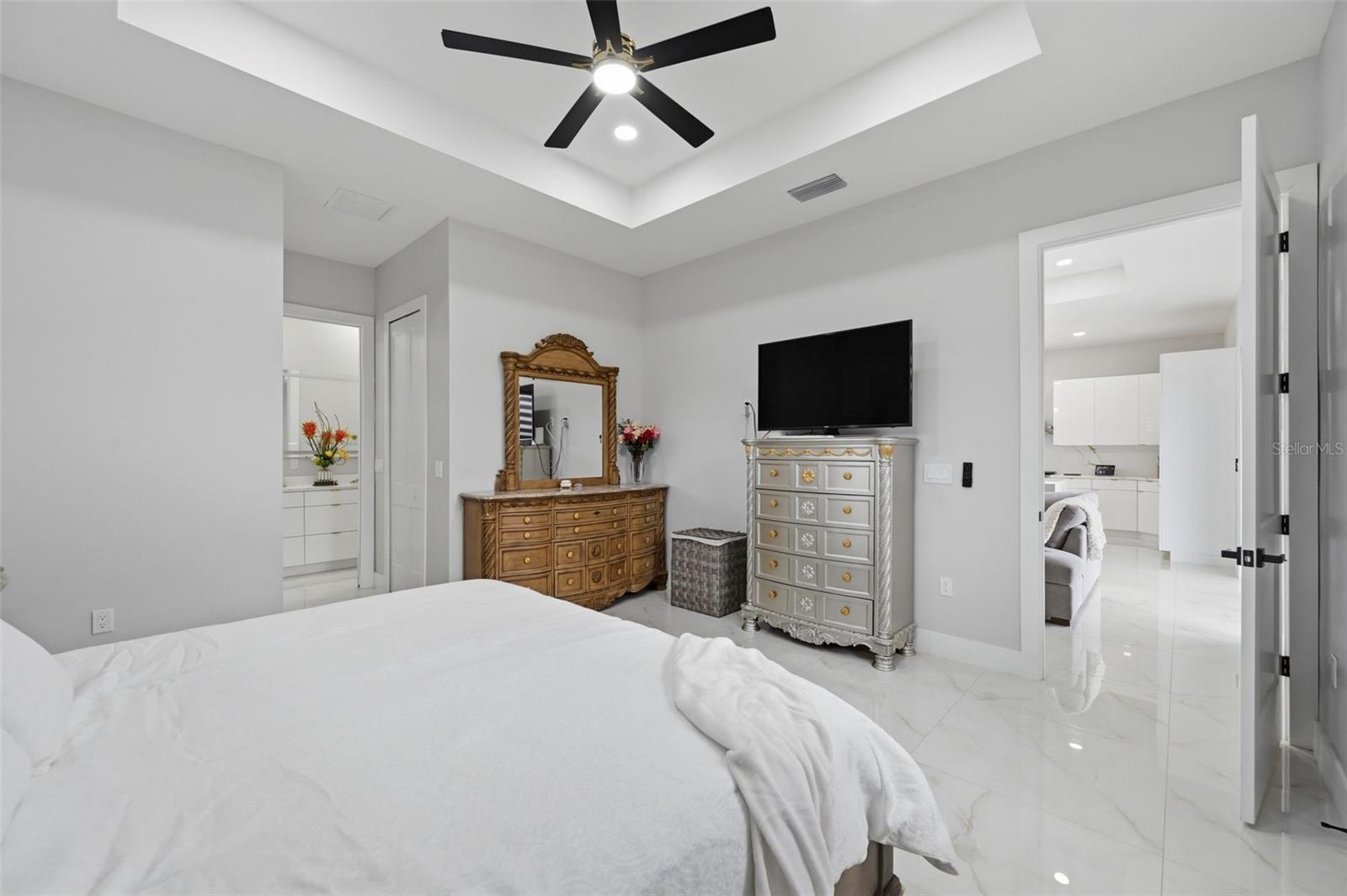 SUNN LAKES ESTATES - Residential