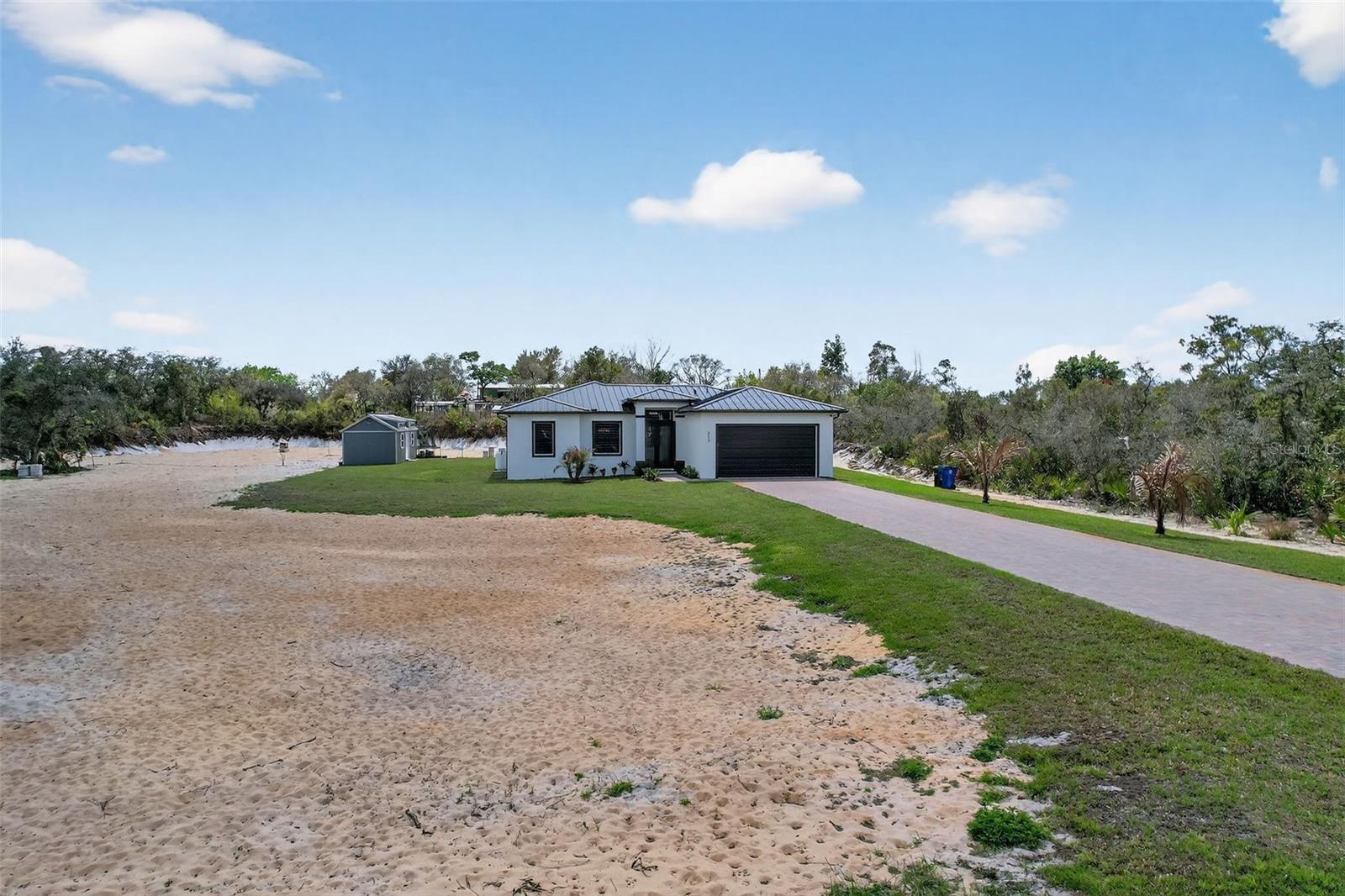 SUNN LAKES ESTATES - Residential