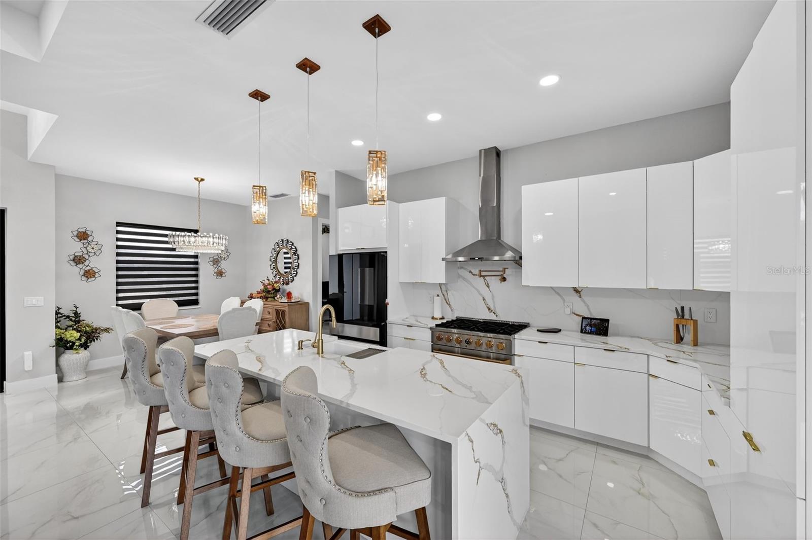 SUNN LAKES ESTATES - Residential