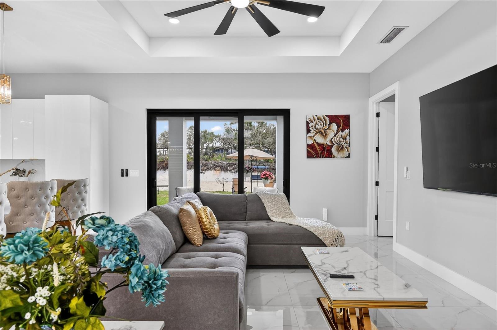 SUNN LAKES ESTATES - Residential