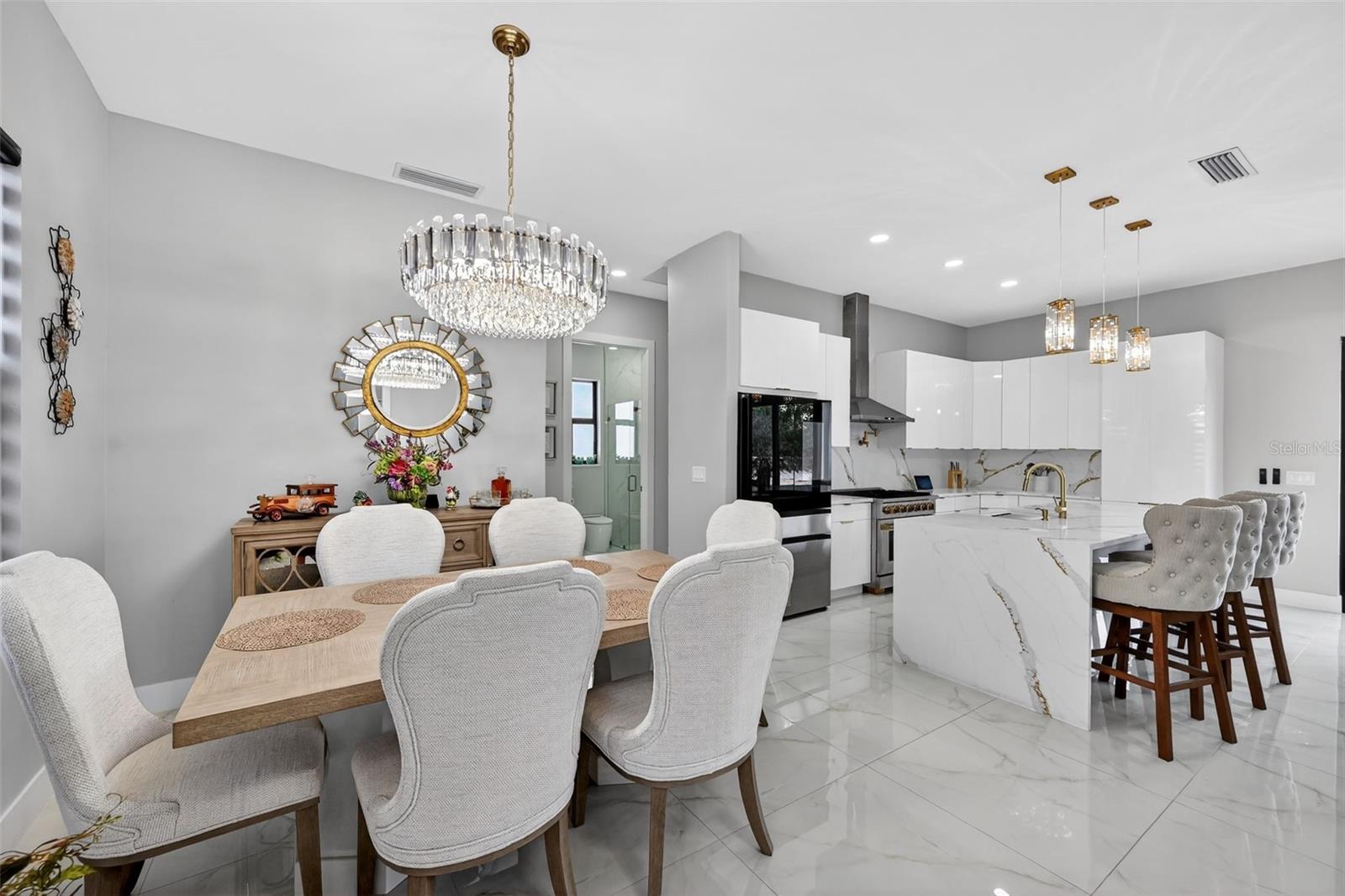 SUNN LAKES ESTATES - Residential
