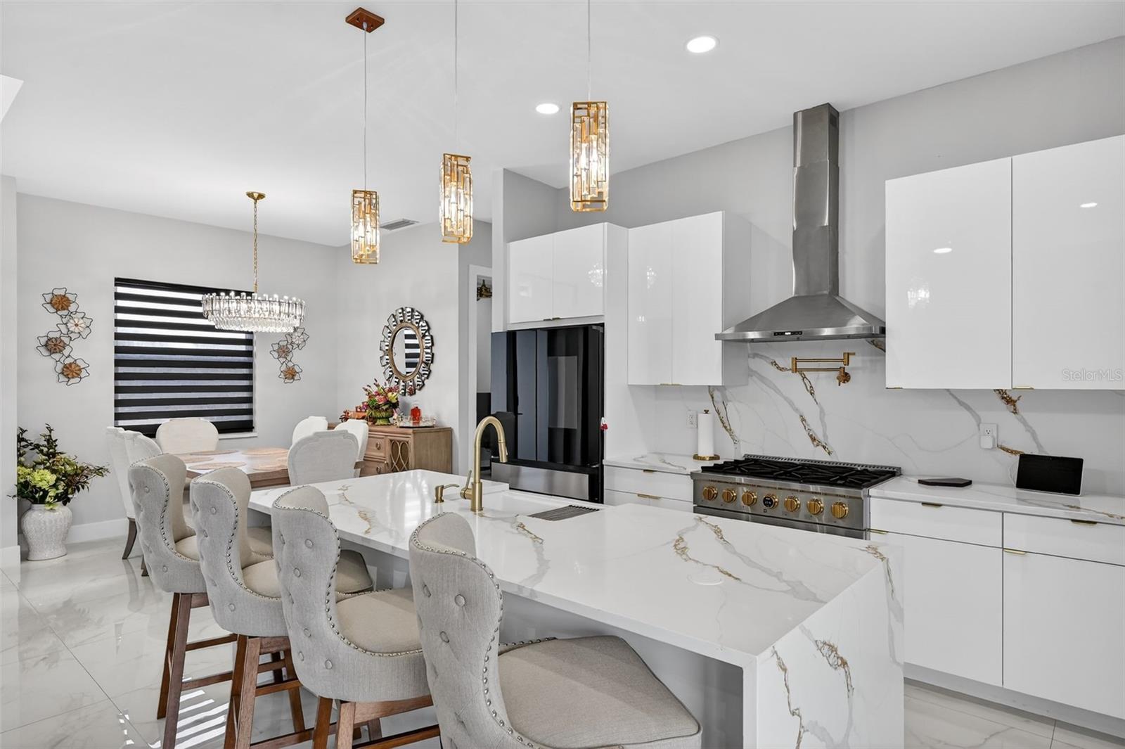 SUNN LAKES ESTATES - Residential