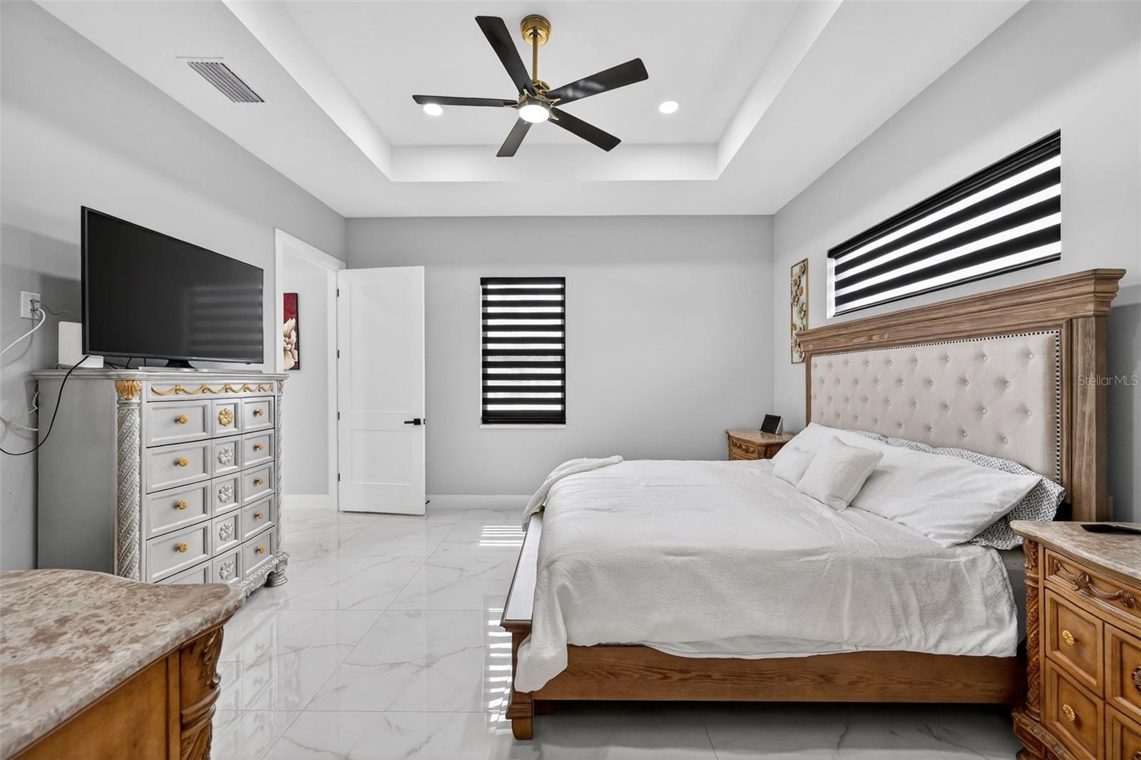 SUNN LAKES ESTATES - Residential