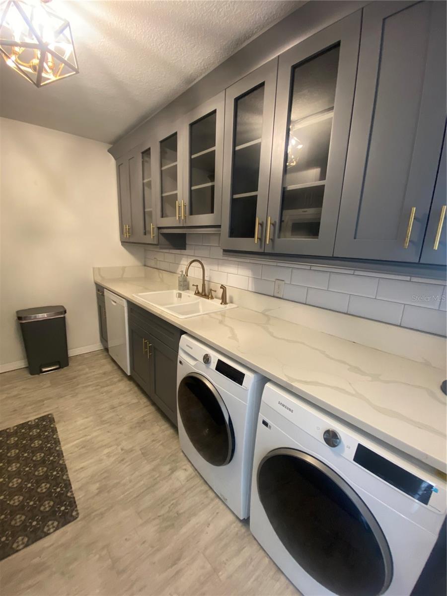THE PARKLAND A CONDO - Residential Lease
