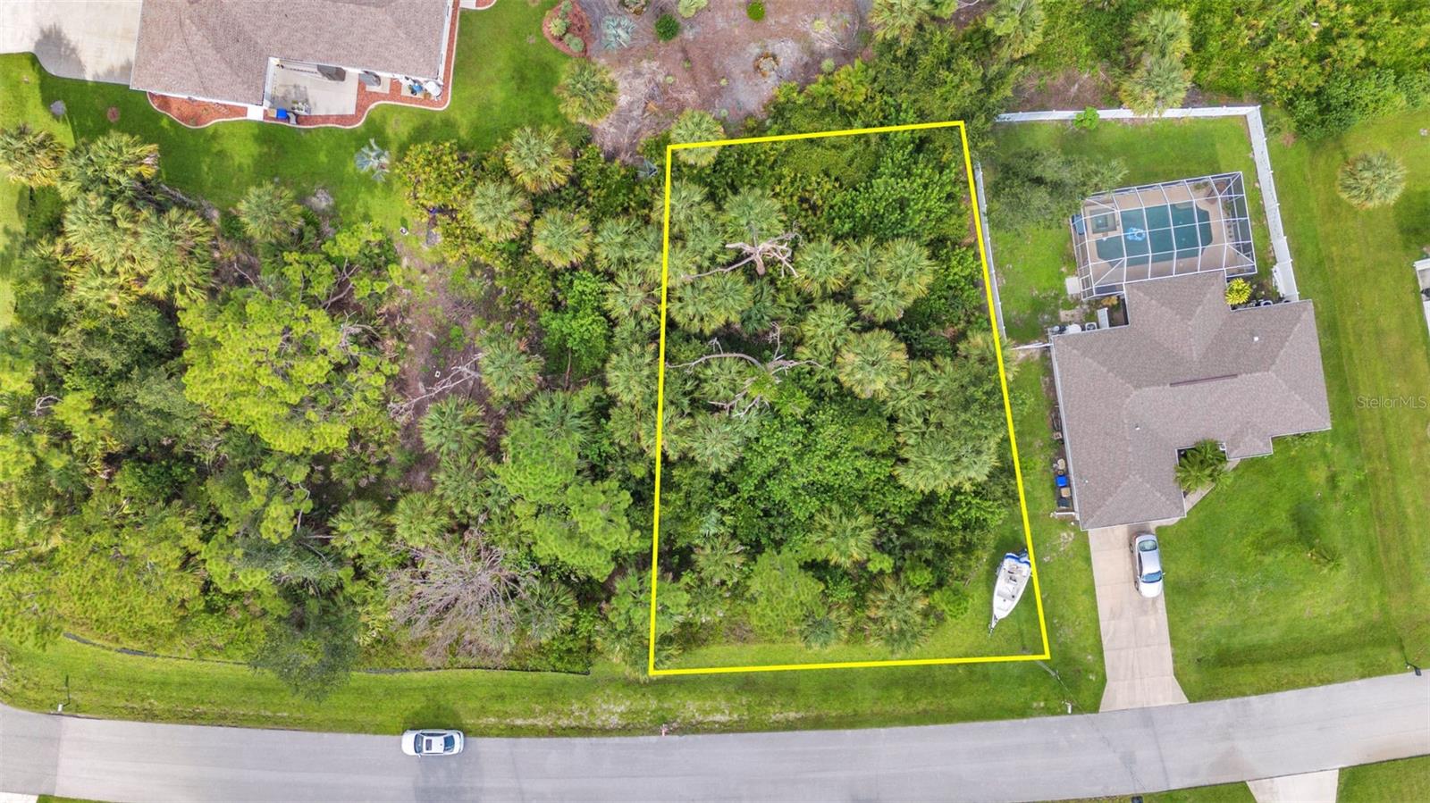 Build your dream home or invest in the future with this fantastic building lot located in a desirable area of North Port. Surrounded by well-maintained homes, this property offers the perfect blend of privacy and convenience. Enjoy easy access to shopping, dining, and entertainment, as well as the pristine Gulf beaches and I-75 for quick travel. Both Southwest Florida International Airport and Punta Gorda Airport are within reach, making this an excellent location for commuters and travelers alike. Don’t miss this great opportunity to secure your place in one of Southwest Florida’s fastest-growing communities!