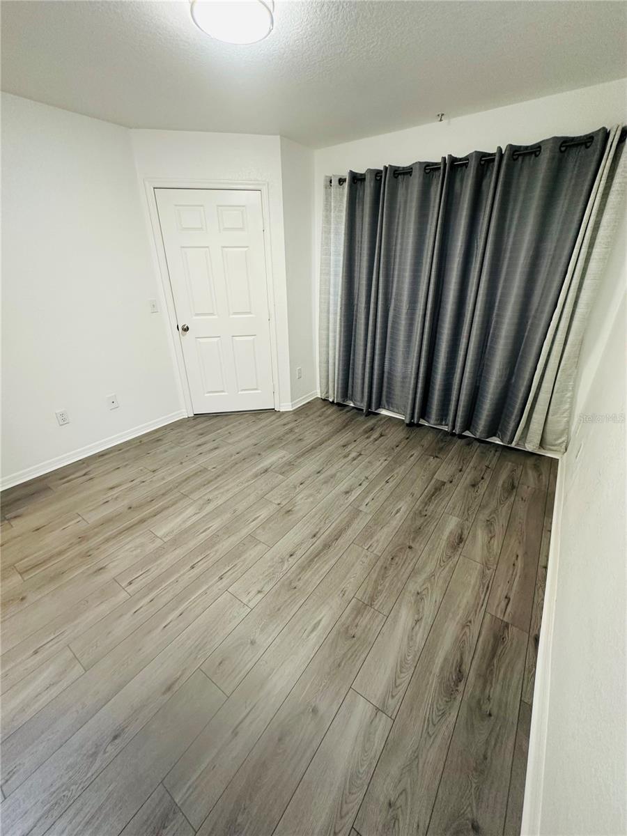 AZUR/METROWEST - Residential