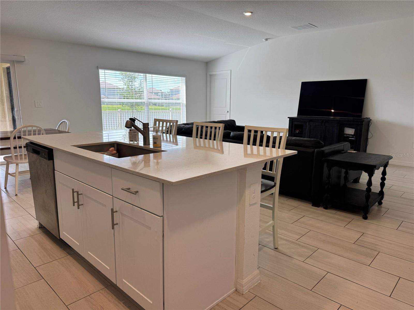 PROSPERITY LAKES - Residential