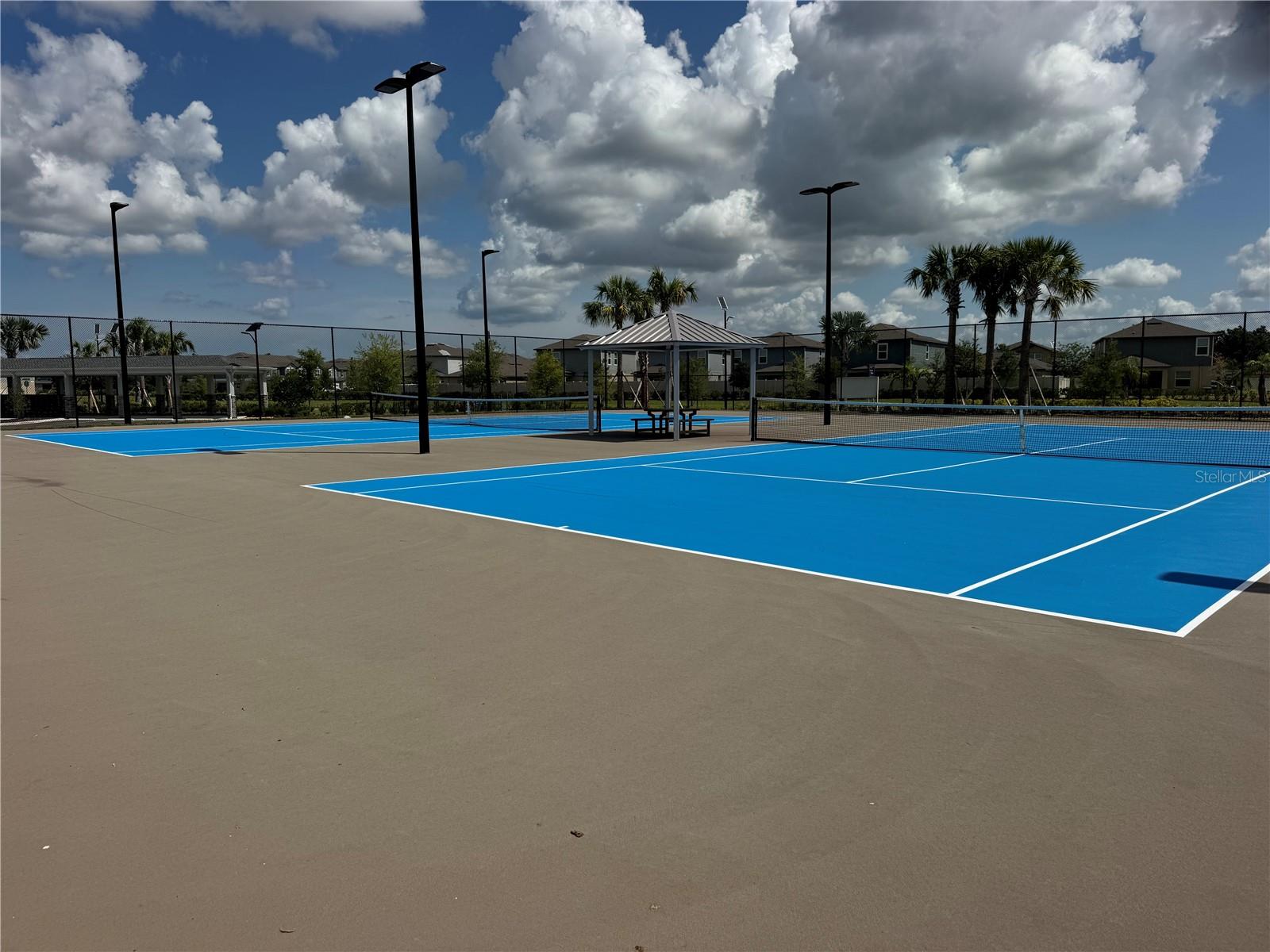 PROSPERITY LAKES - Residential