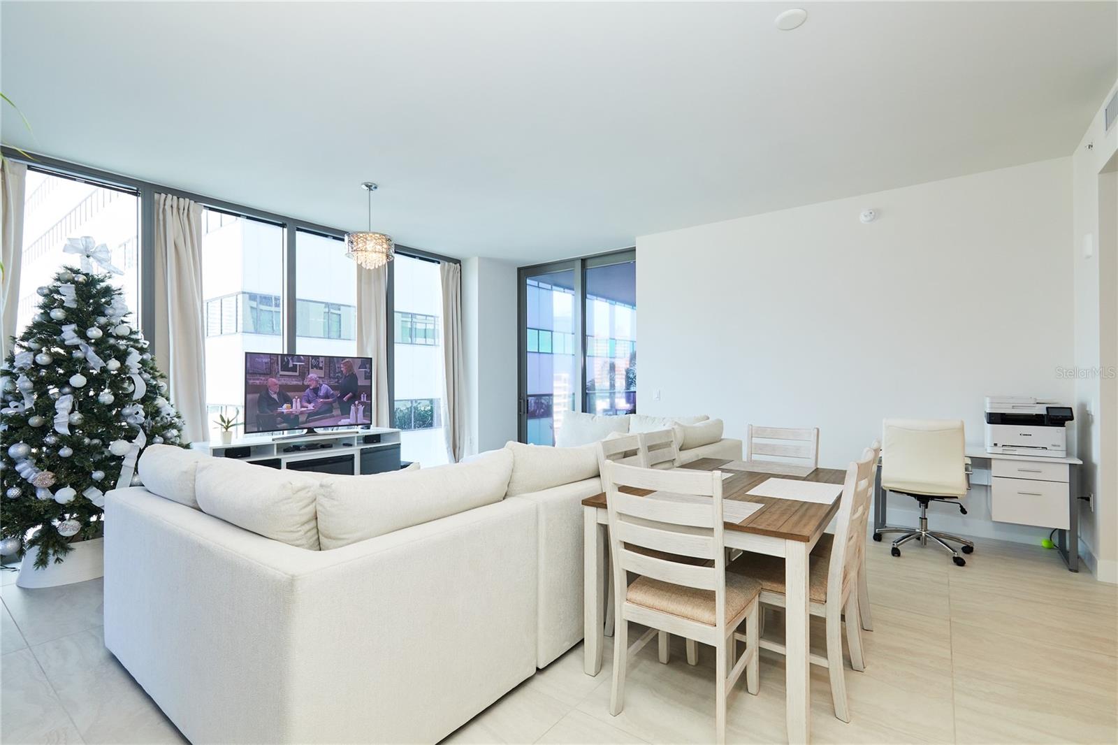 SALTAIRE CONDO - Residential