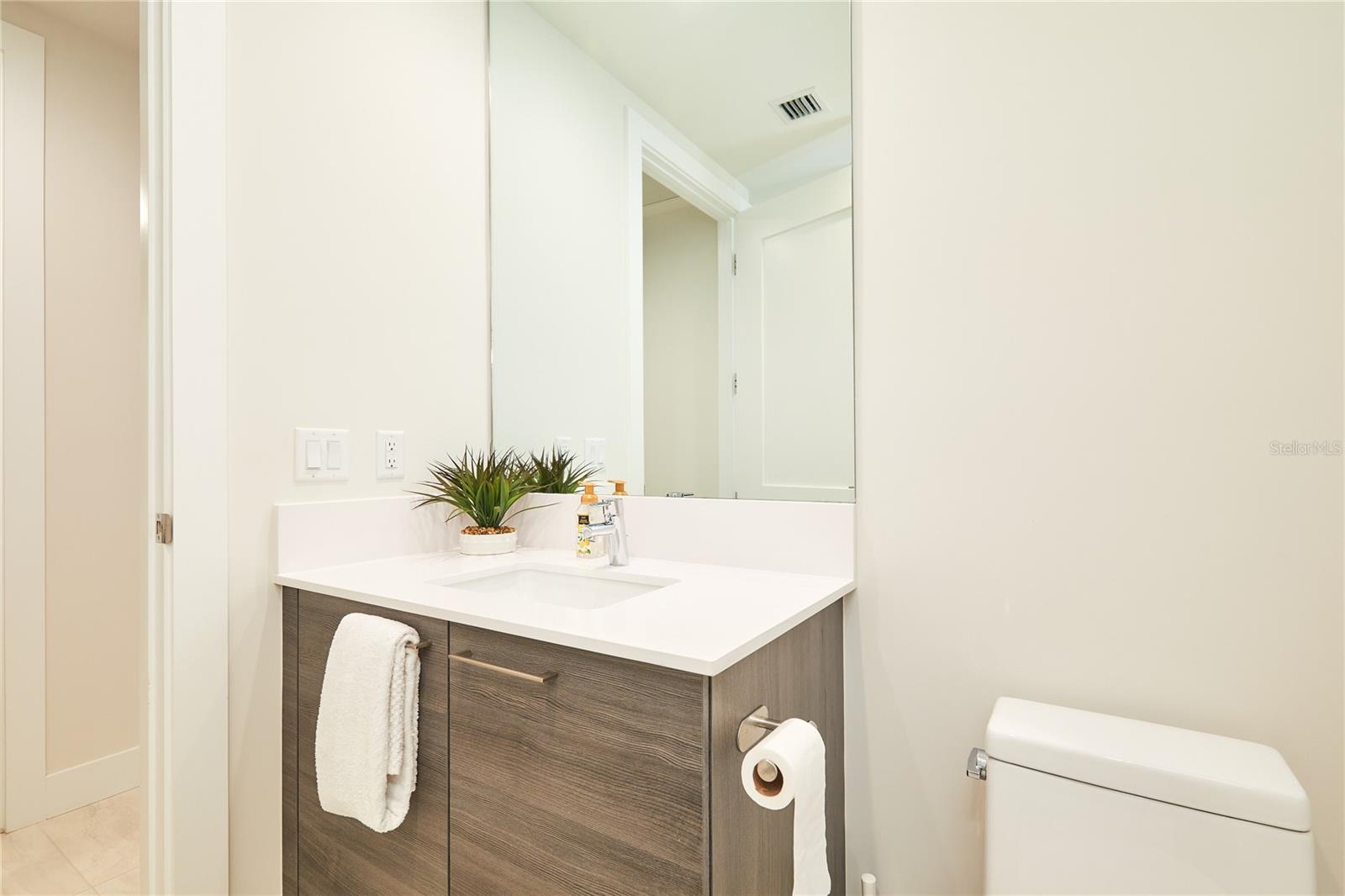 SALTAIRE CONDO - Residential