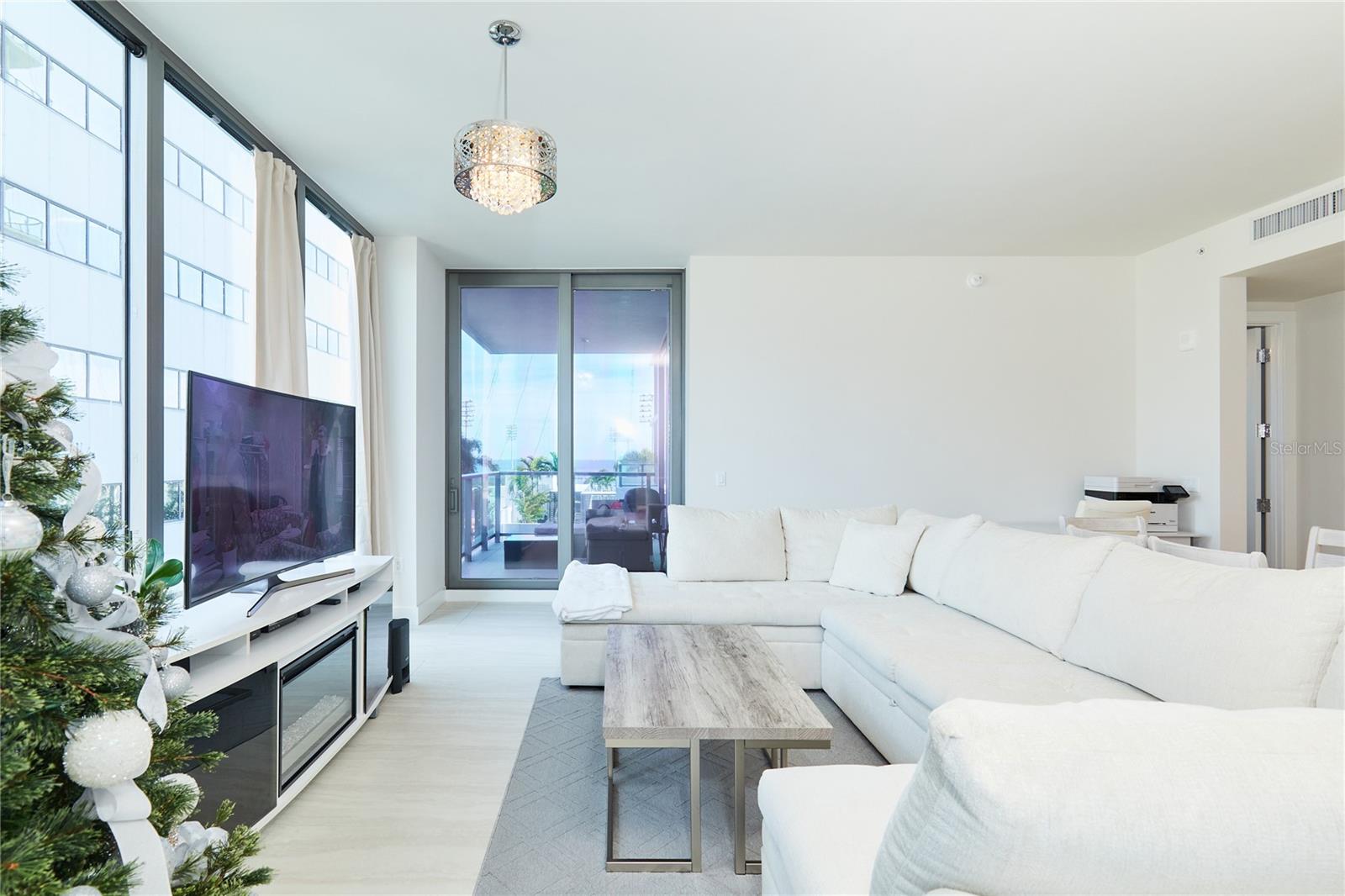 SALTAIRE CONDO - Residential