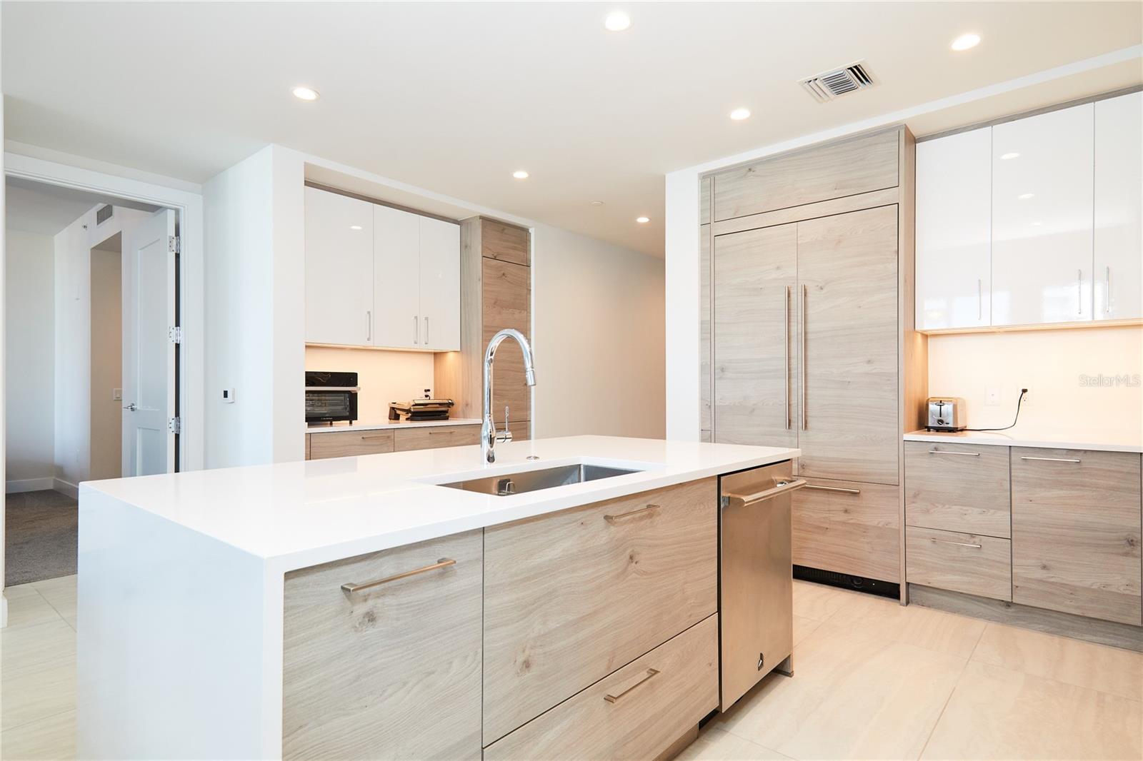 SALTAIRE CONDO - Residential