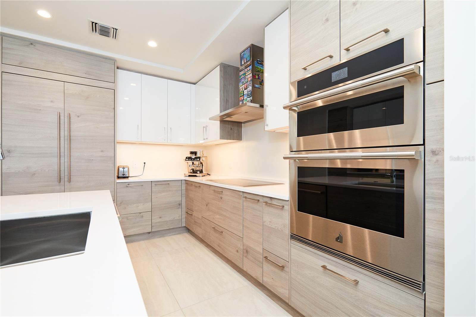 SALTAIRE CONDO - Residential