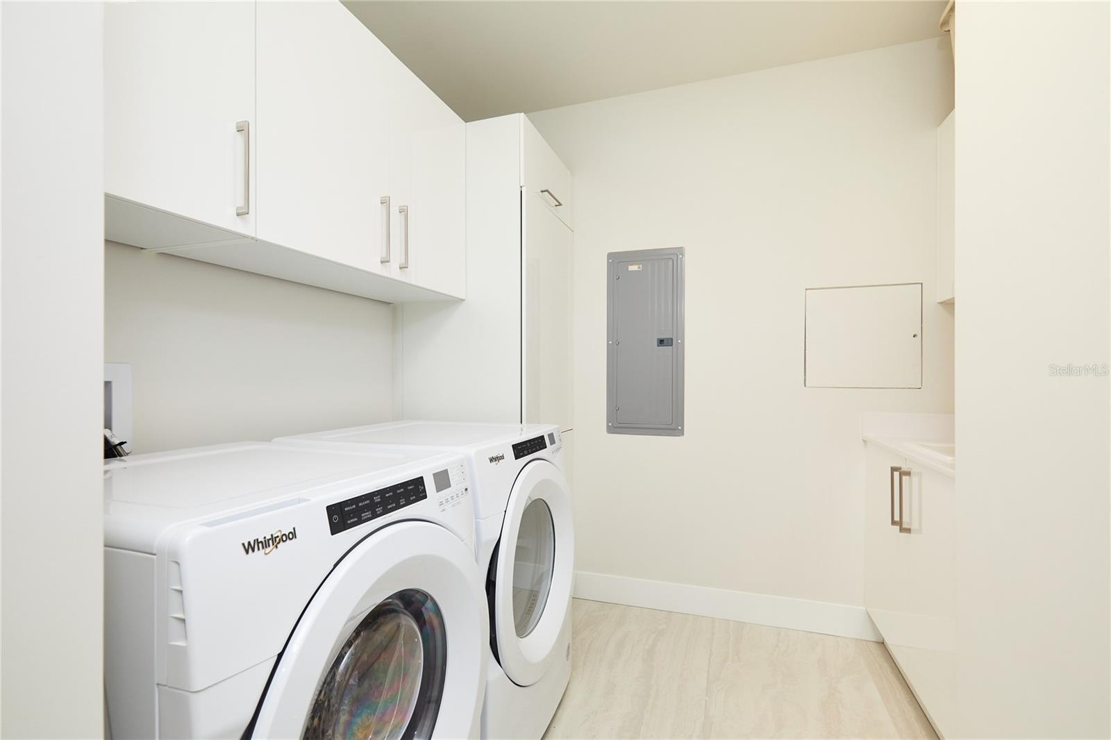 SALTAIRE CONDO - Residential