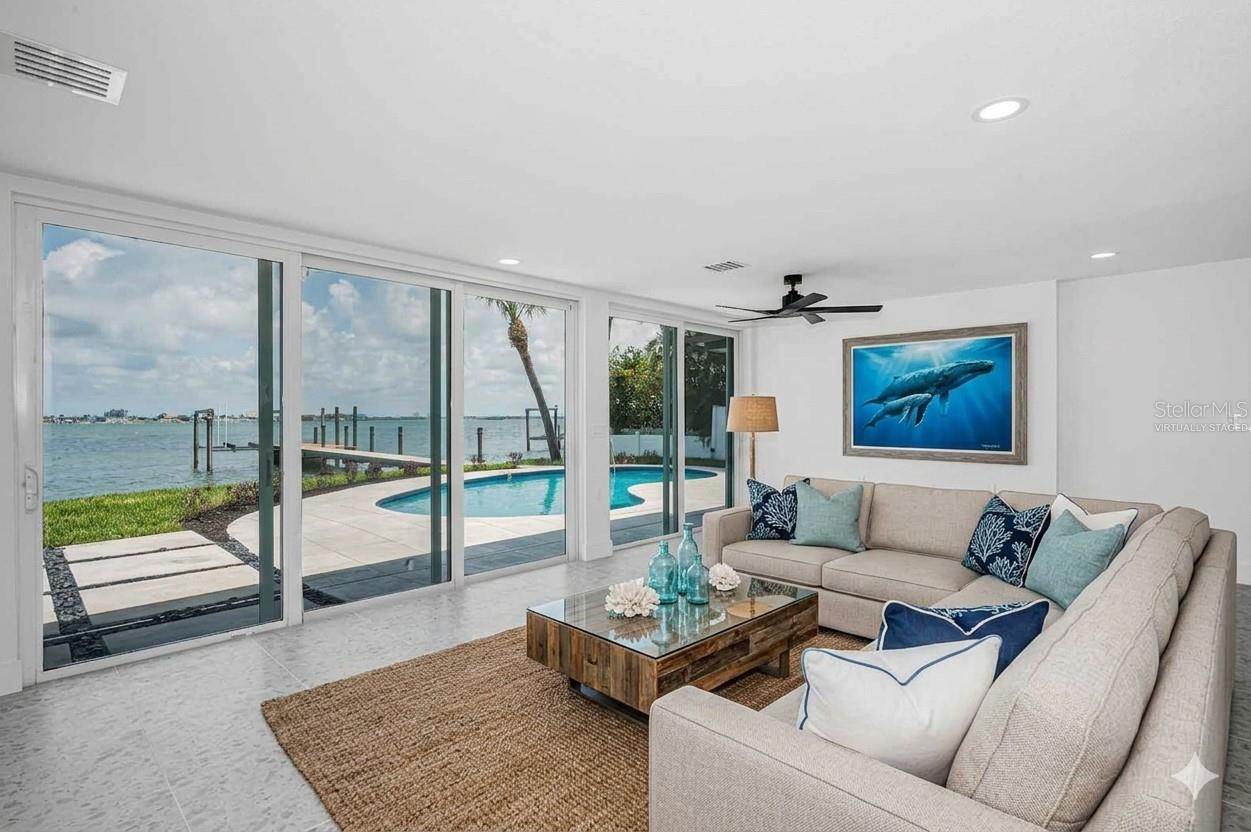 BOCA CIEGA ISLE - Residential